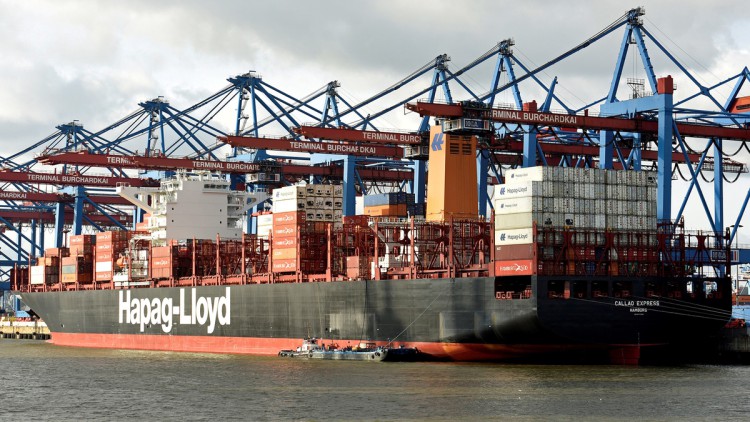 Hapag-Lloyd rüstet zehn Schiffe mit Abgasreinigungssystemen nach