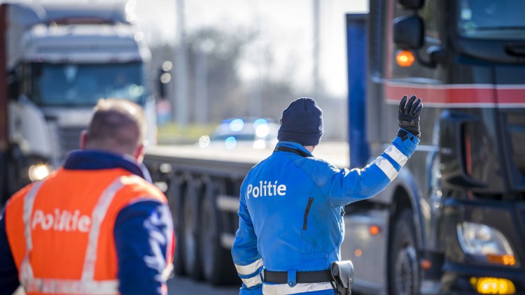 Lkw-Kontrolle, Belgien, Polizei