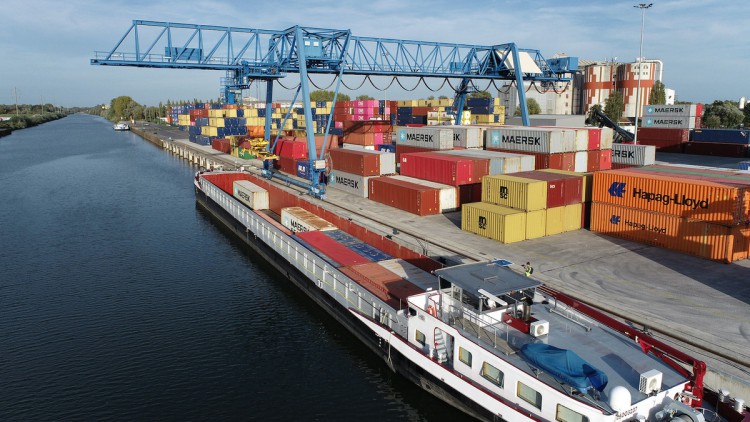 Container_Hafen_Valenciennes