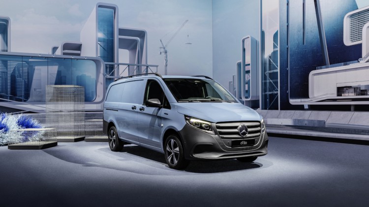 Außenansicht des neuen Mercedes-Benz Vito in blauer Lackierung